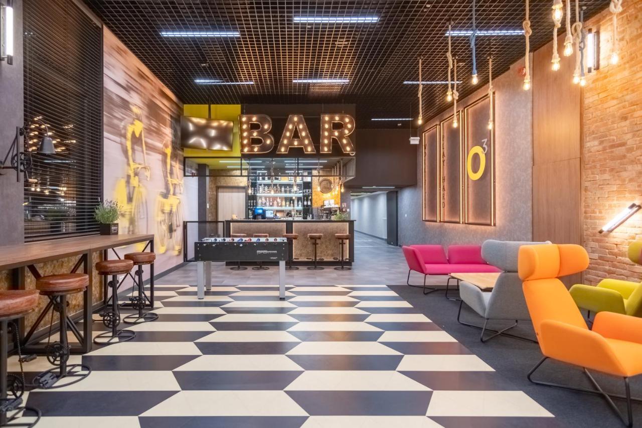 O3Hotel Varsovie Extérieur photo