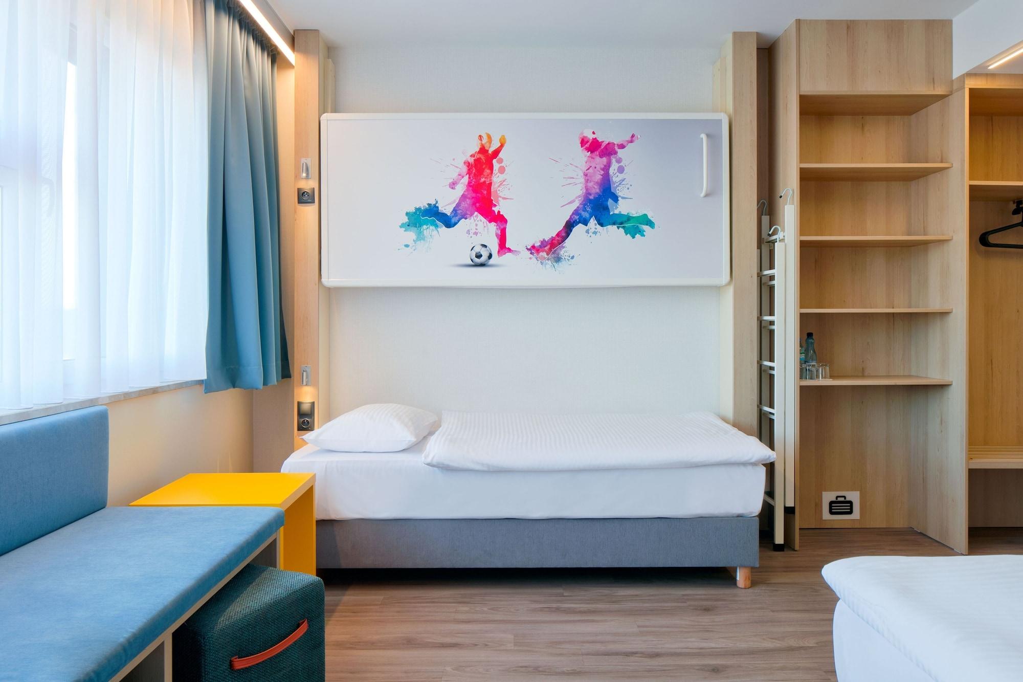 O3Hotel Varsovie Extérieur photo