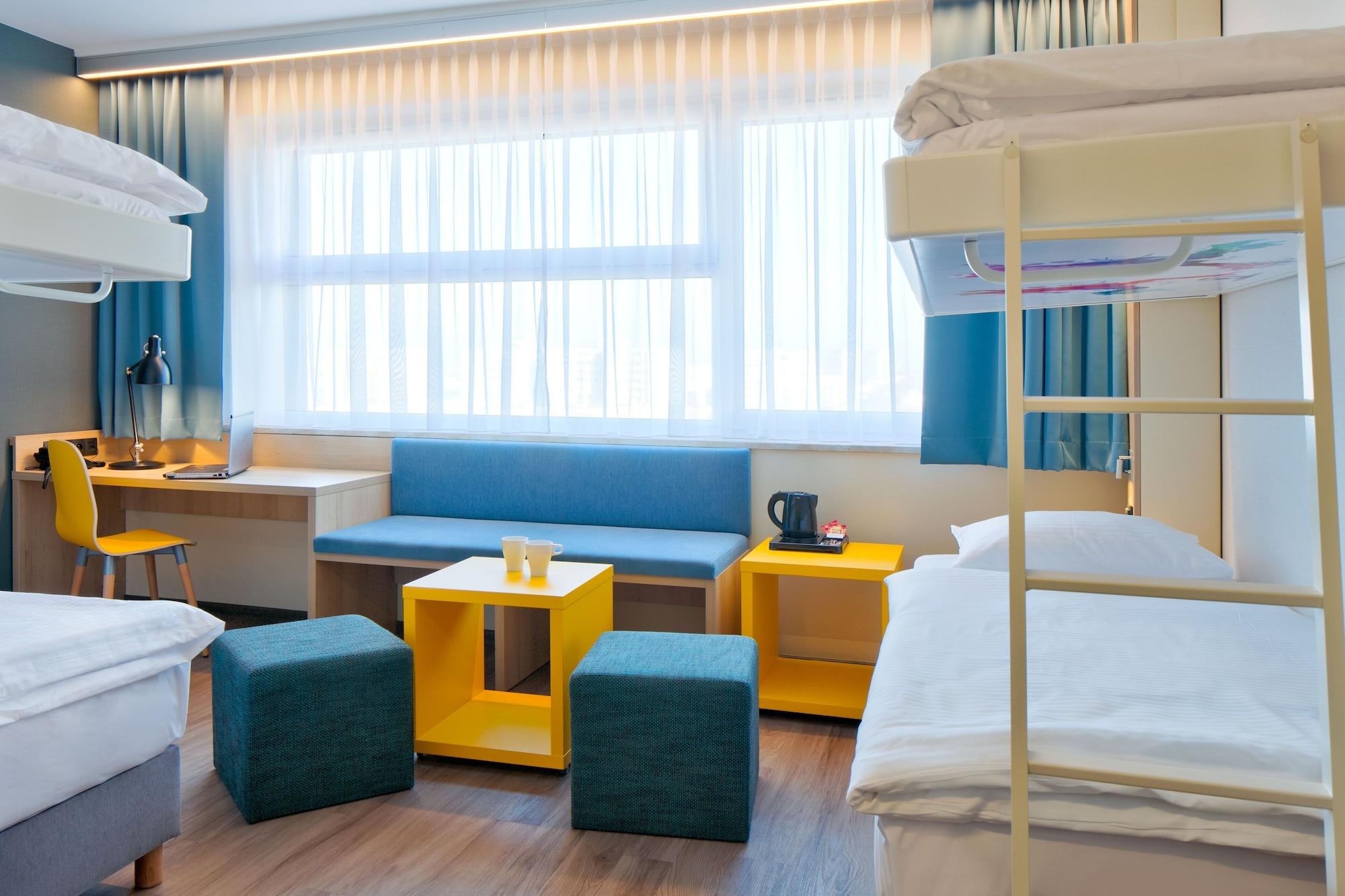 O3Hotel Varsovie Extérieur photo