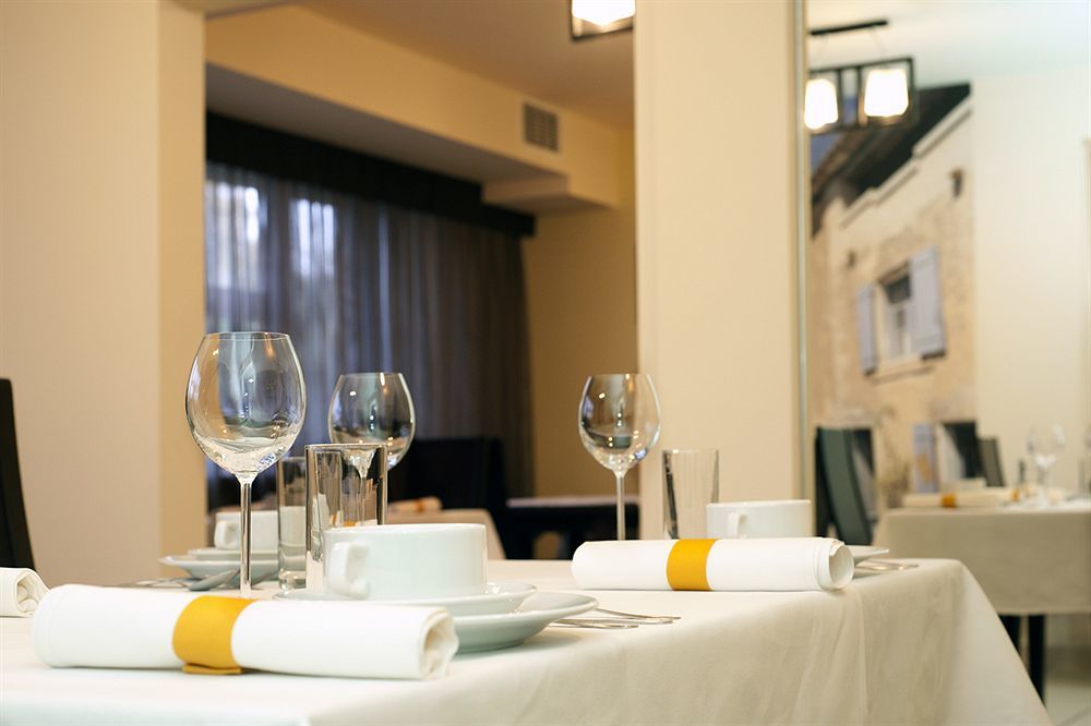 O3Hotel Varsovie Extérieur photo