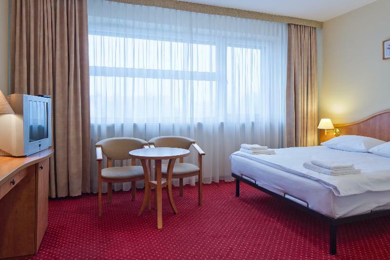 O3Hotel Varsovie Extérieur photo
